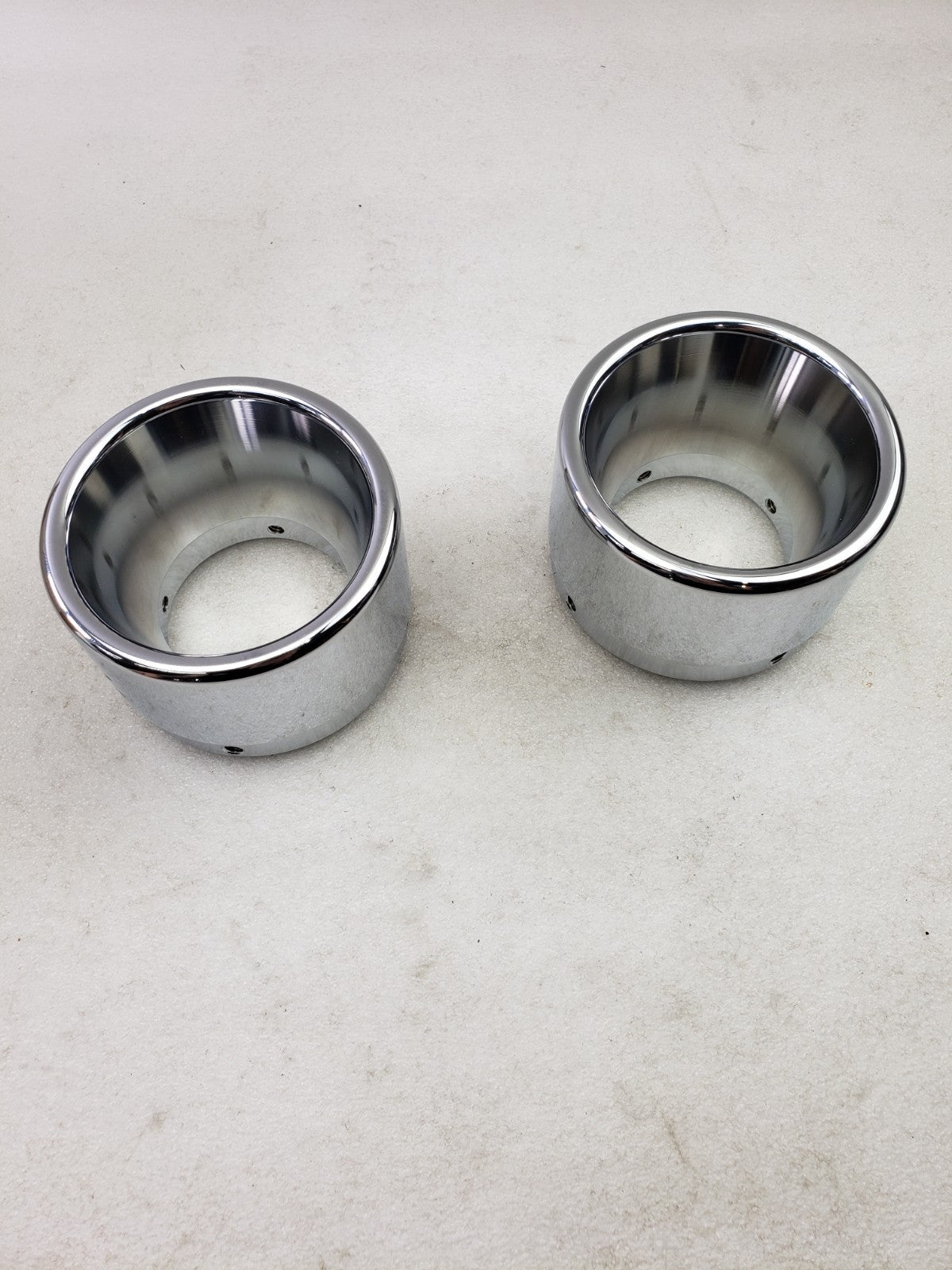 Rinehart 900-0101 4" Classic Chrome End Cap for 95-Up Touring Models (Pair)10