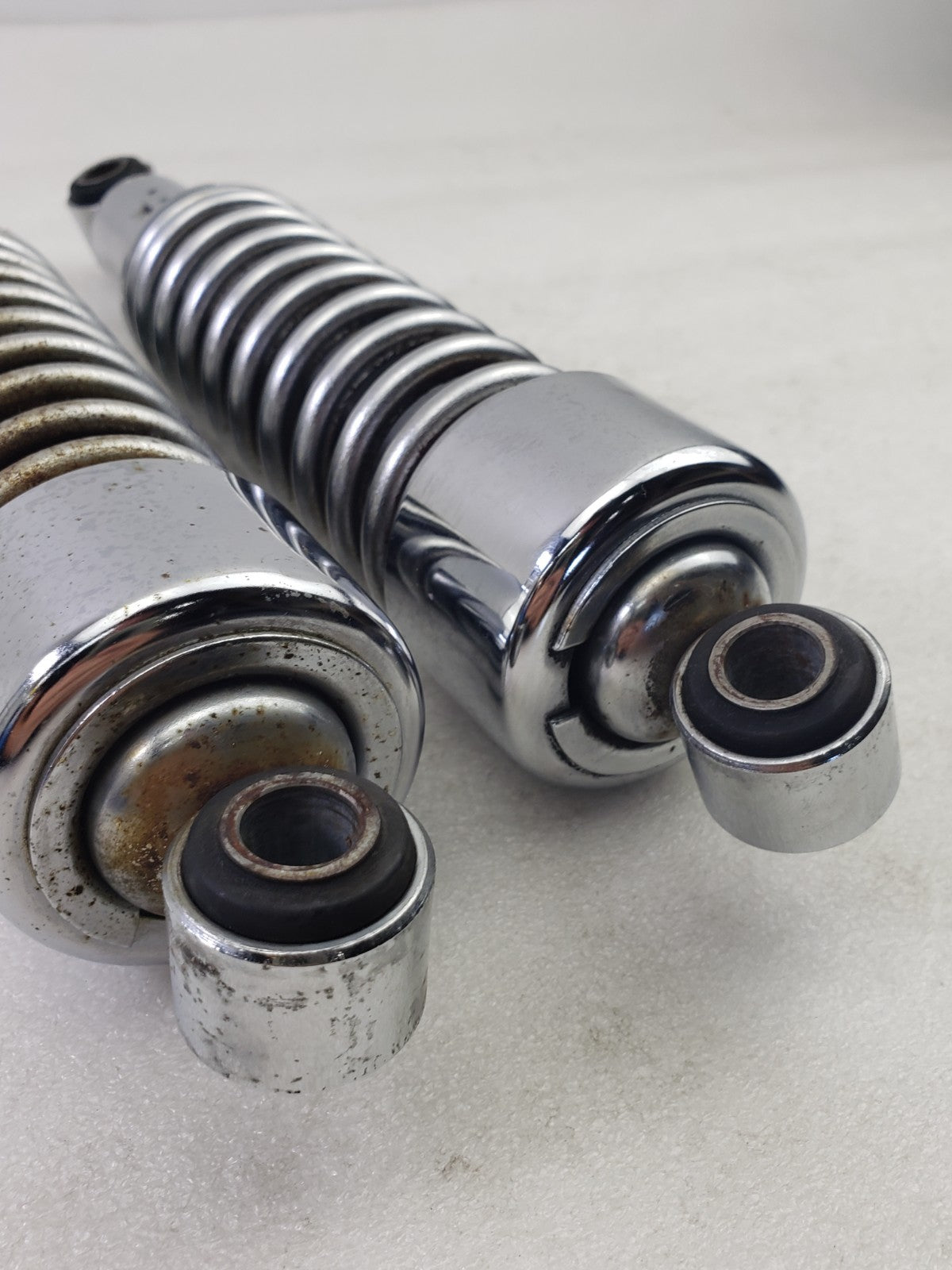 Harley-Davidson 54568-04 Rear Shock Absorber Set for 04-08 Sportster XL 883/12008