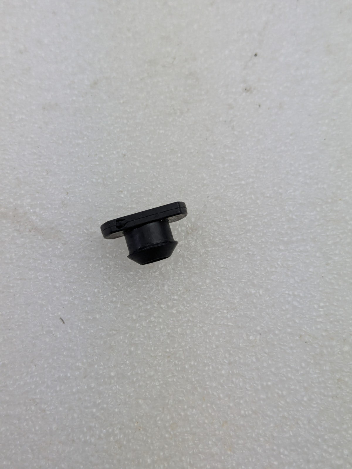 Harley-Davidson OEM QTY 1 Captive Nut #6-32 Part Number - 101000644