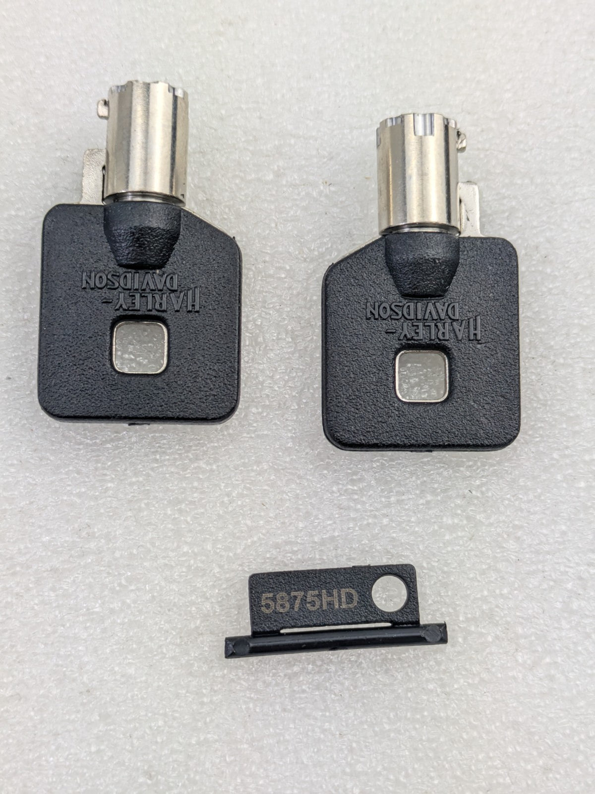 Genuine OEM Harley Davidson Lock Assembly & Keys OEM 53848-00 Key Code: 587511