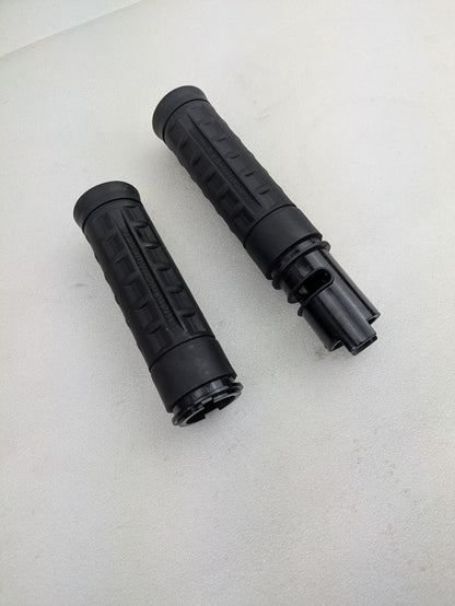 Genuine Harley-Davidson 2024 - 2025 Street Glide Road Glide Models Hand Grips3