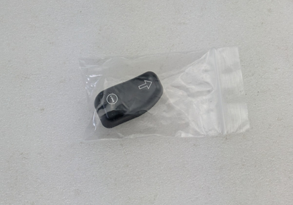 Genuine Harley-Davidson 71500170 RH Right Key Cap Right Turn / Information1