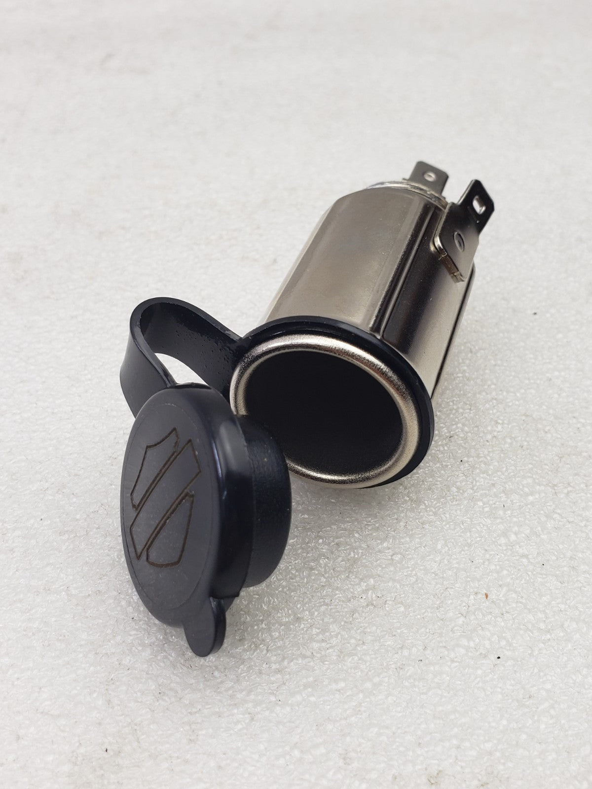 Harley 91843 97 12 Volt Auxiliary Power Port for 94 Up Touring & Trike Models10
