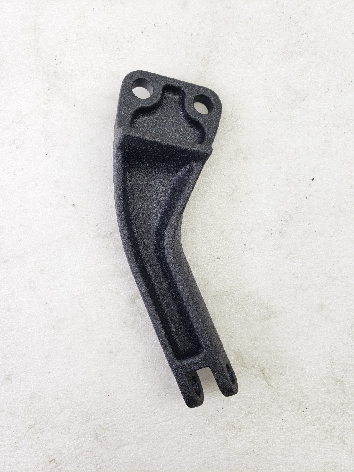 Harley-Davidson 49224-06A RH Passenger Footpeg Support for 06–17 Dyna Models5