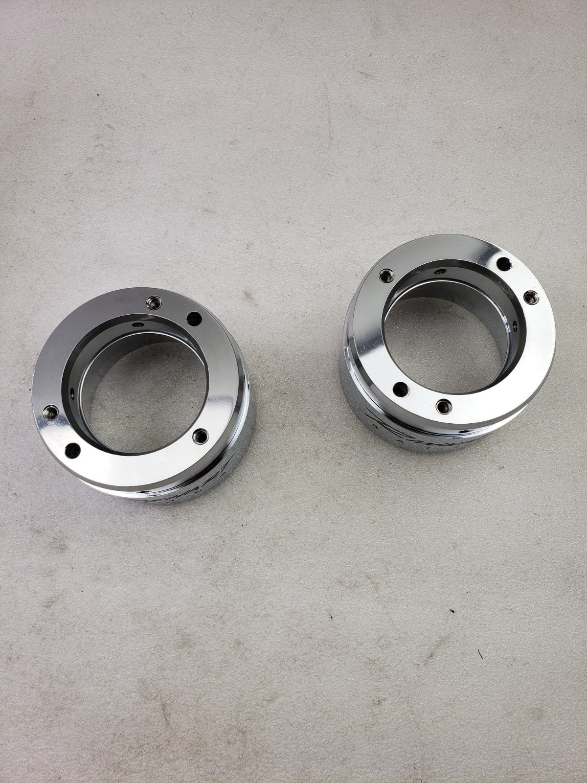 Rinehart 900-0101 4" Classic Chrome End Cap for 95-Up Touring Models (Pair)7