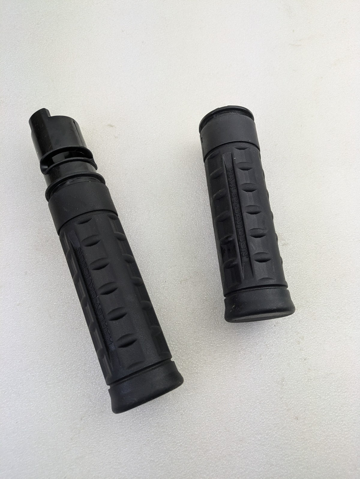 Genuine Harley-Davidson 2024 - 2025 Street Glide Road Glide Models Hand Grips7
