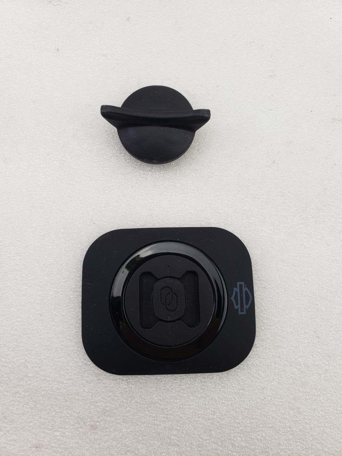 Genuine Harley-Davidson 76001071 Universal Phone Carrier With Clutch Mount5