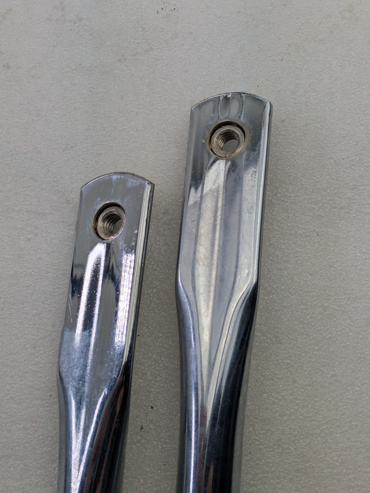 Harley-Davidson OEM Touring 49193-09 Saddlebag Crash Bars Left & Right Chrome1