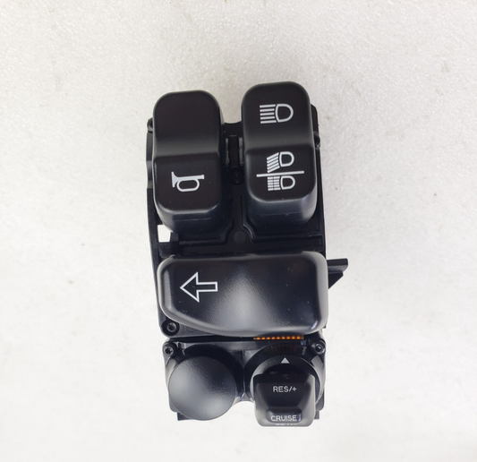 Harley 71500564 LH Switch Pack Control Module OEM for Road King FLHR & FLHRXS0