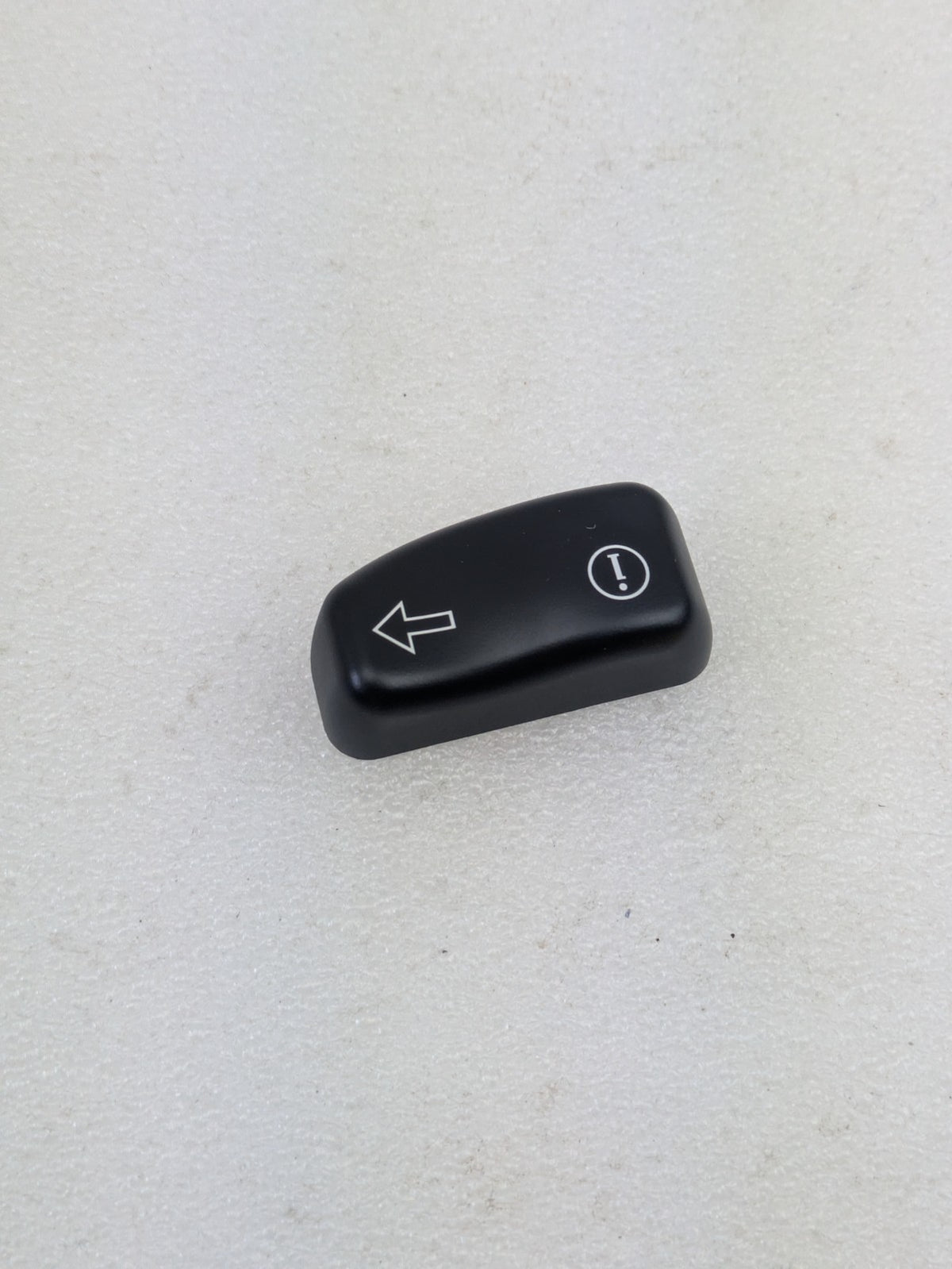 Genuine Harley-Davidson 71500170 RH Right Key Cap Right Turn / Information4