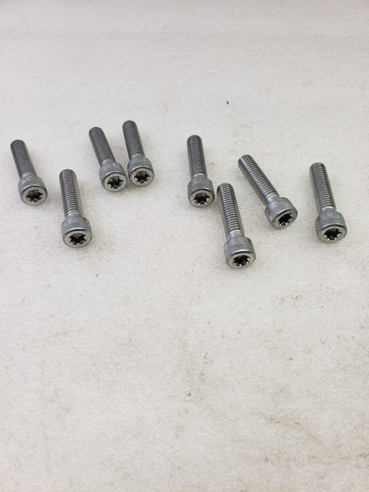Harley-Davidson 4311 Screw 3/8"-16 x 1-5/8" Grade 8 Torx Socket Head Cap 8-Pack4