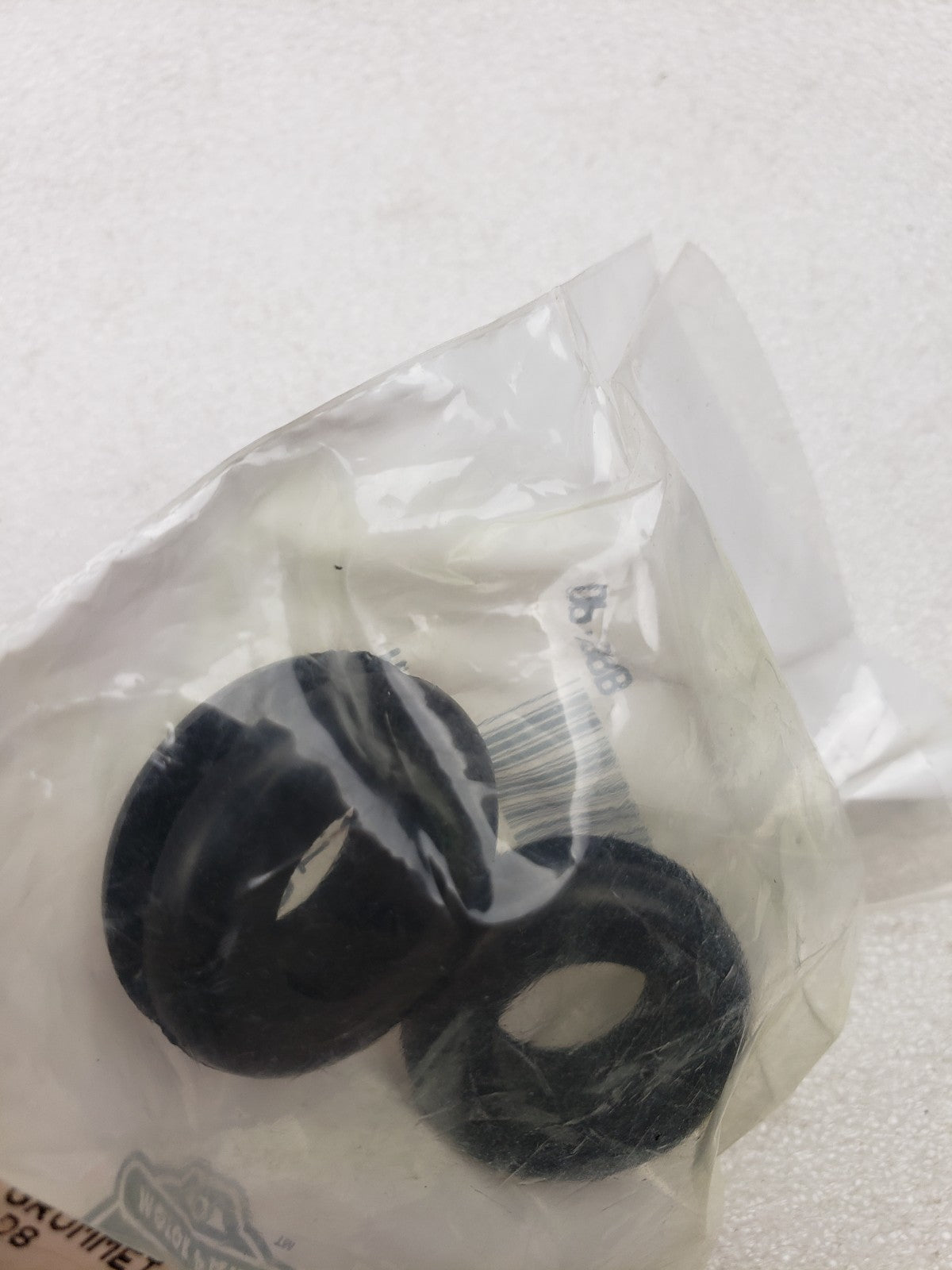Harley-Davidson 11445 Rubber Grommet Clutch Cable 2-Pack 96-07 Touring Batwing4