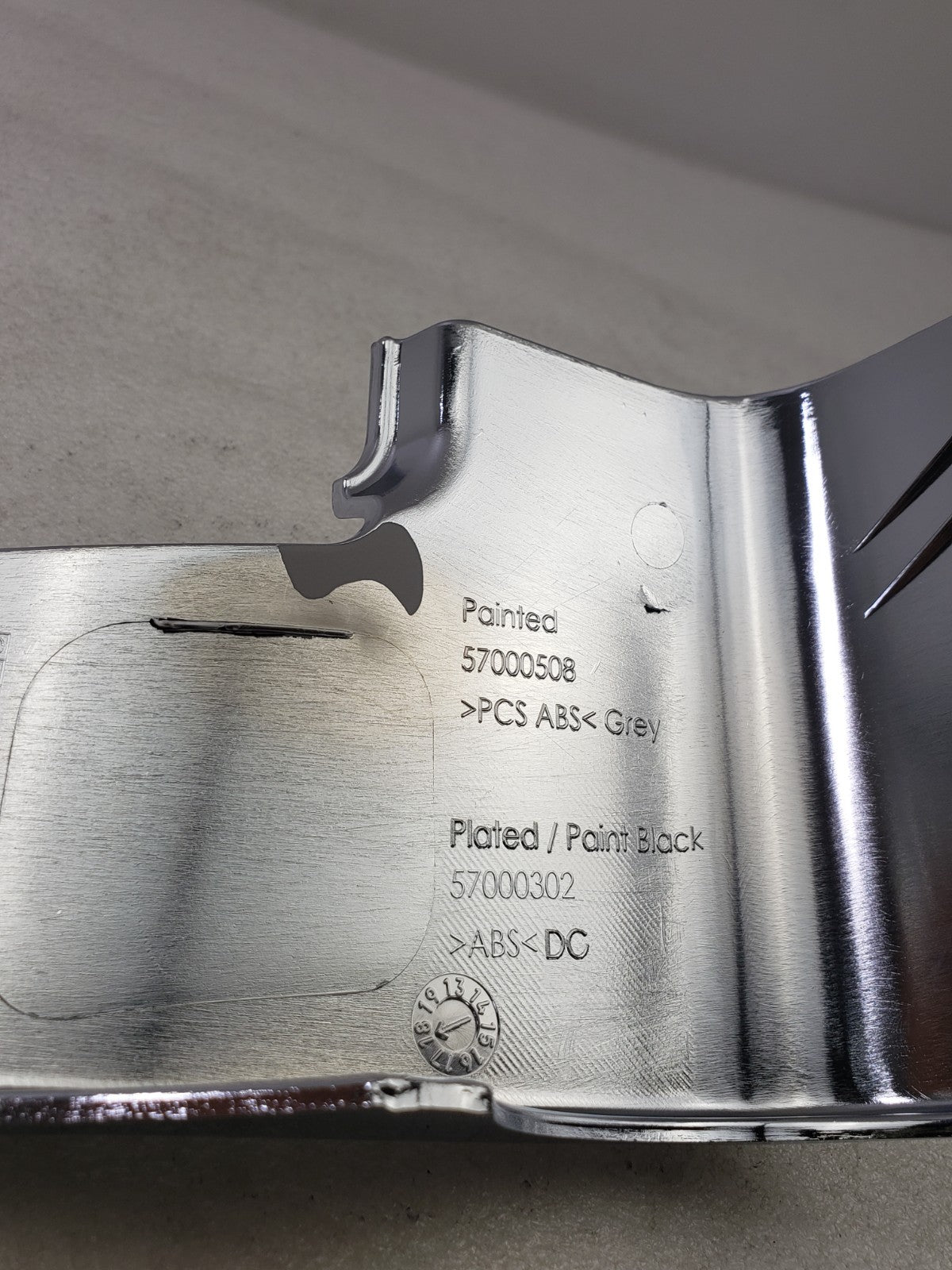 Harley 57000412 Chrome Front Outer Fairing Skirt for 15 25 Road Glide Models7