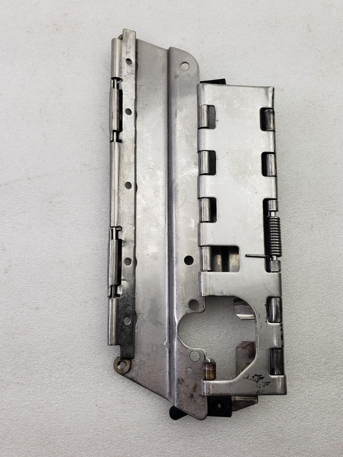 Harley 90664-93 Left Hand Saddlebag Latch for Electra Glide & Road King Models3