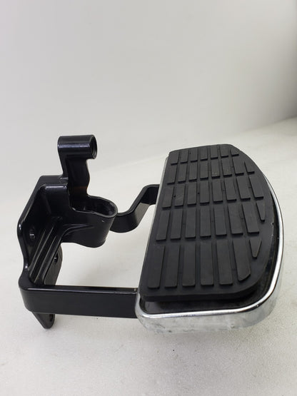 Harley-Davidson 2003 Fatboy LH Left Floorboard Mount + Floorboard 33630-00A2