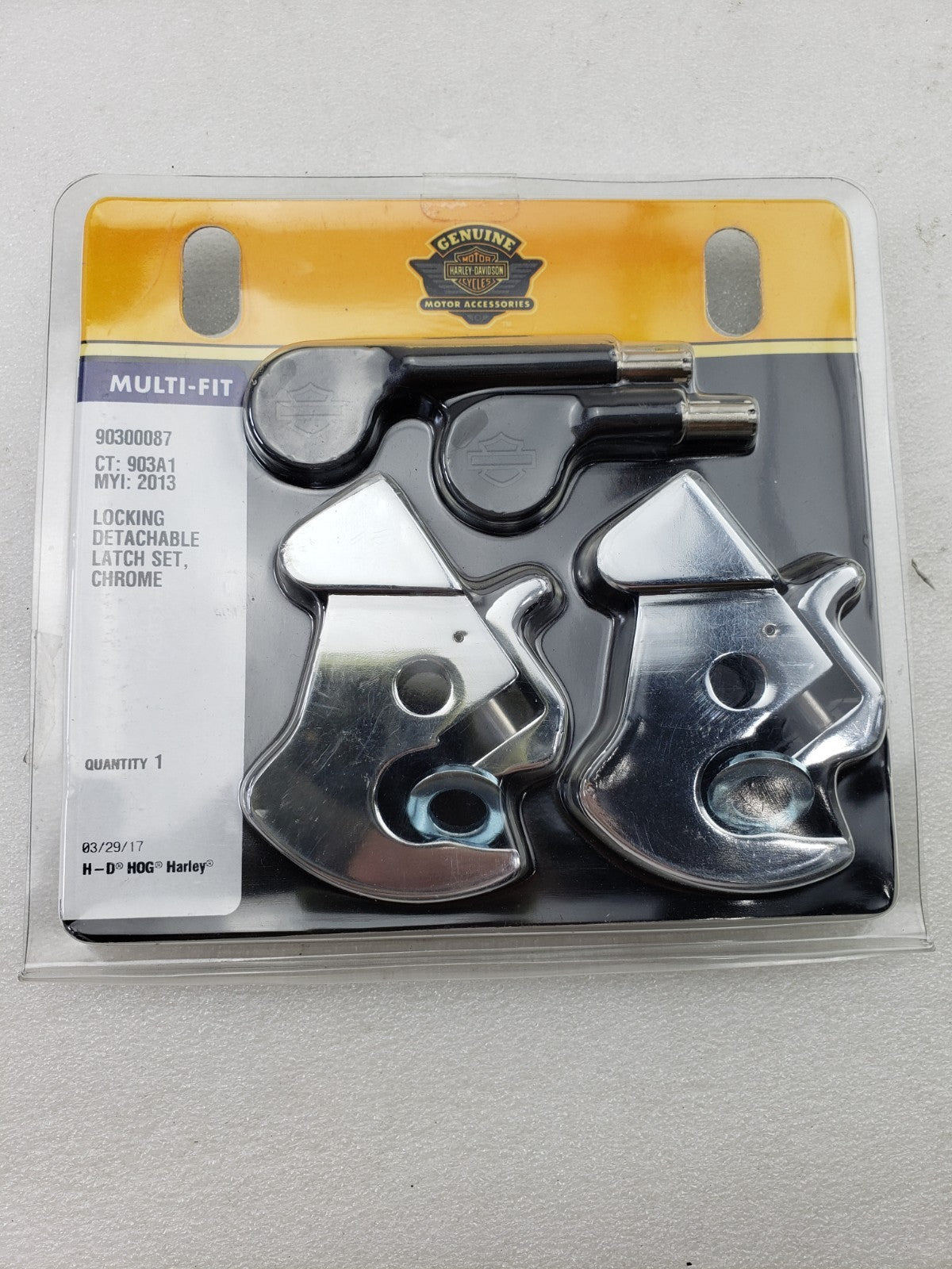 Genuine Harley-Davidson 90300087 Multi-Fit Locking Detachables Latch Set Chrome1