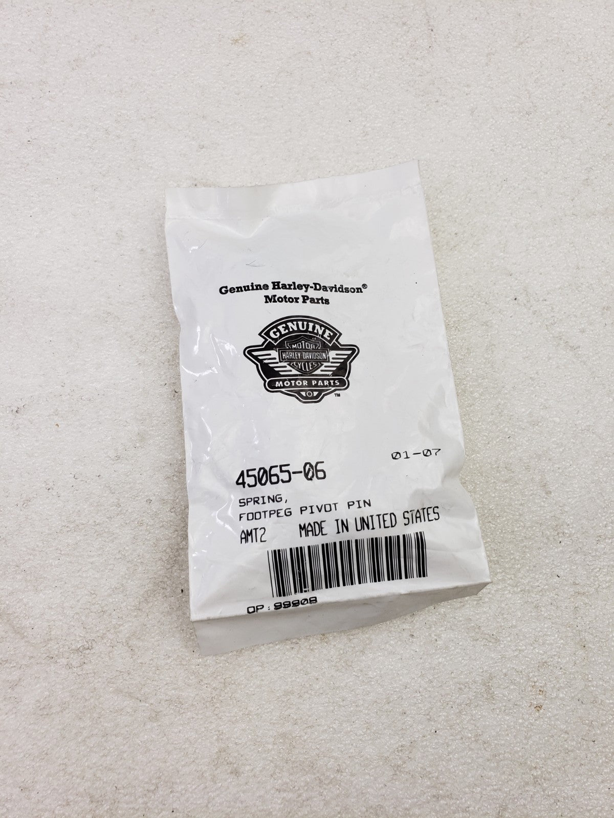 Harley-Davidson 45065-06 Footpeg Pivot Pin Spring 2pk For 06-13 VRod & Sportster1