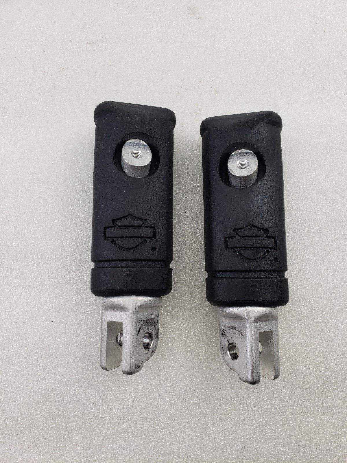 Genuine OEM Harley-Davidson 50501106 / 50501107 Left & Right Rider Foot Pegs4