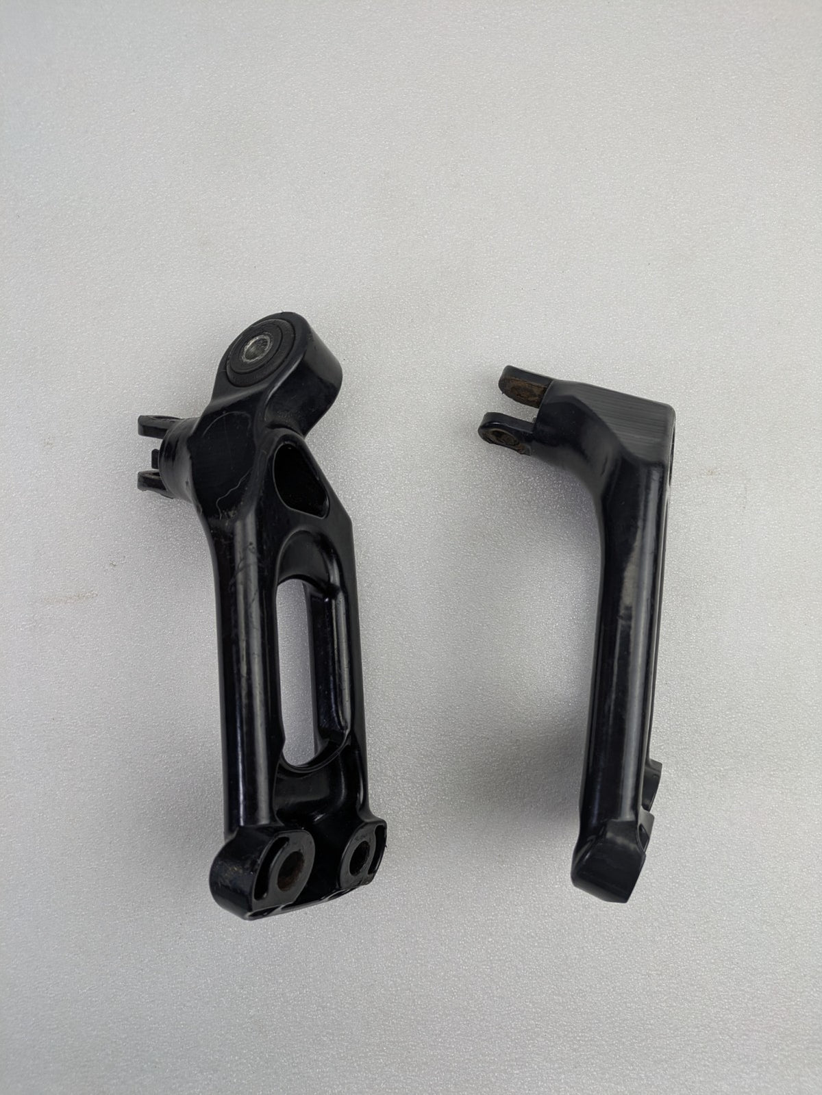 Harley-Davidson V-Rod Night Rod Left & Right Passenger Footrest Mounts3