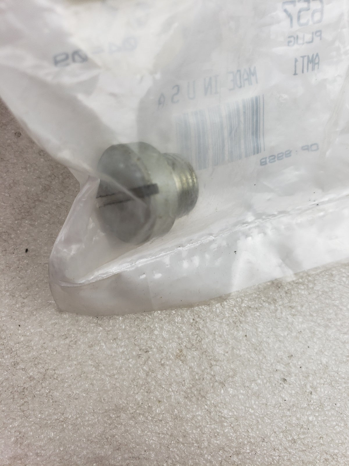 Harley-Davidson 657 Tappet Oil Screen Plug OEM for 70-80 Big Twin1