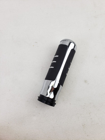 Genuine Harley-Davidson 56100050 Right Streamliner Collection Heated Hand Grip4