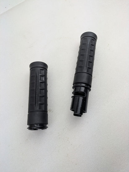 Genuine Harley-Davidson 2024 - 2025 Street Glide Road Glide Models Hand Grips9