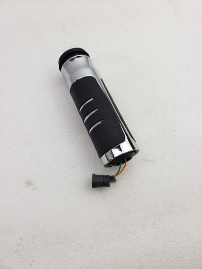 Genuine OEM Harley-Davidson 56100050 RH Streamliner Heated Hand Grip4