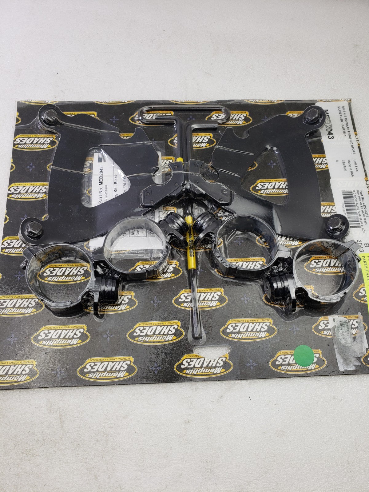 Memphis Shades MEB2043 Trigger-Lock Mounting Kit 18-Up for Sports Glide FLSB6