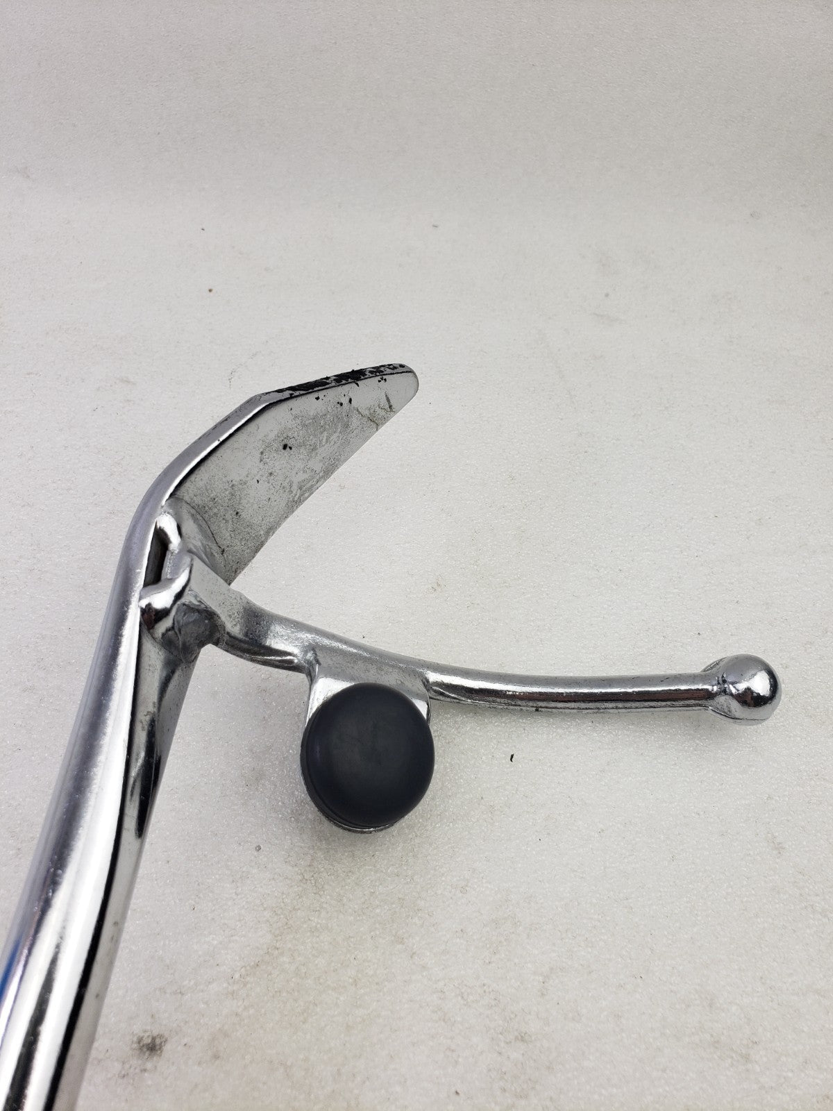 Harley-Davidson 50087-07A Chrome Jiffy Kick Stand for 2007-17 Softail Models5