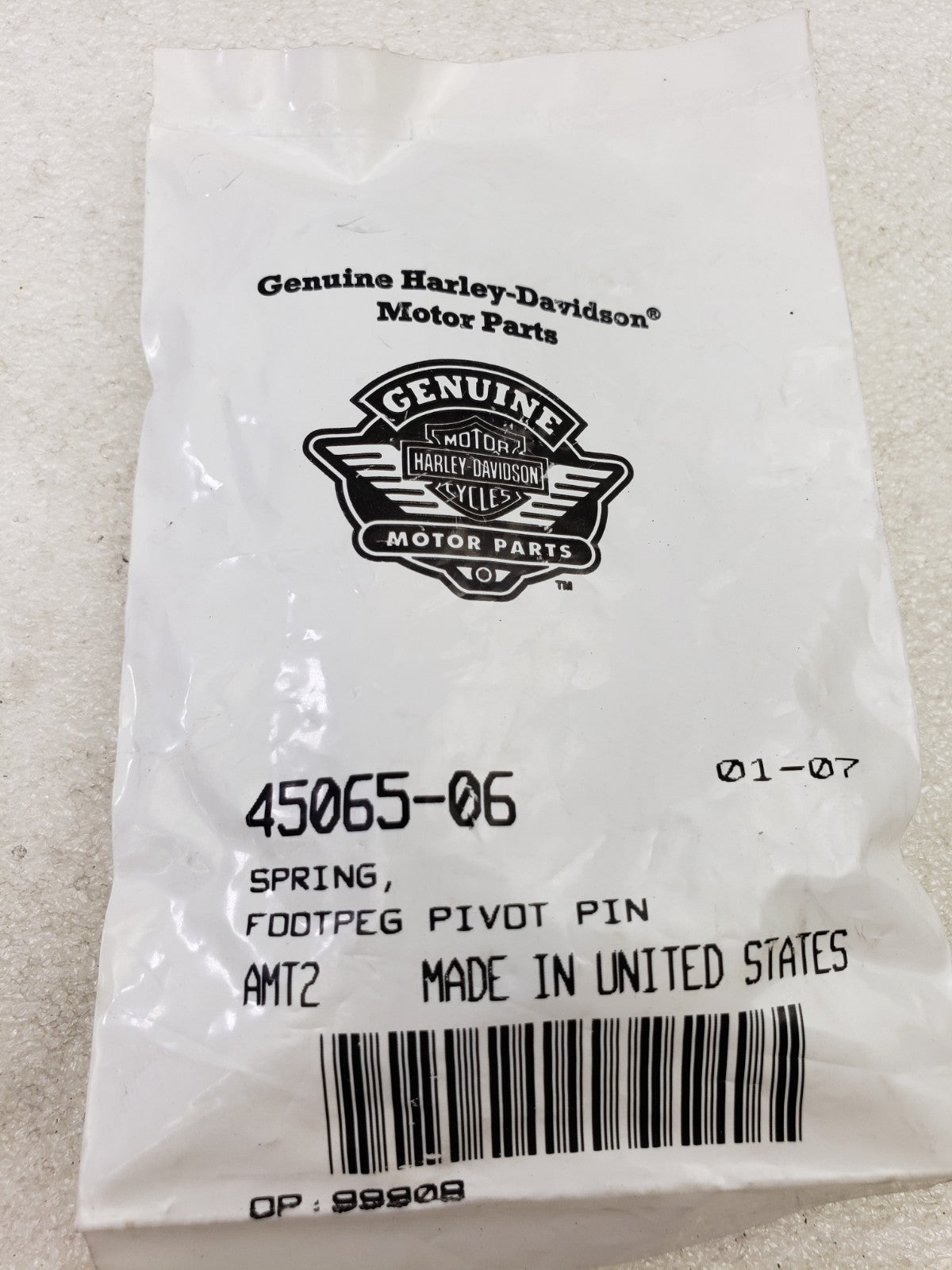 Harley-Davidson 45065-06 Footpeg Pivot Pin Spring 2pk For 06-13 VRod & Sportster3