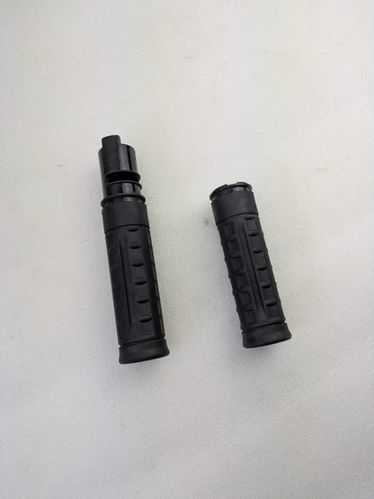 Genuine Harley-Davidson 2024 - 2025 Street Glide Road Glide Models Hand Grips1
