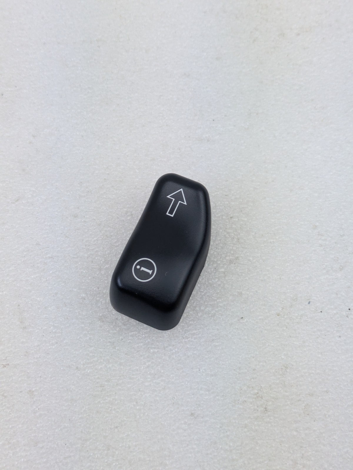 Genuine Harley-Davidson 71500170 RH Right Key Cap Right Turn / Information2
