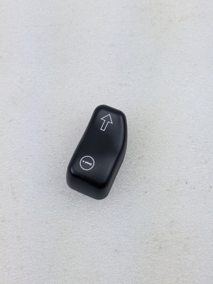 Genuine Harley-Davidson 71500170 RH Right Key Cap Right Turn / Information2