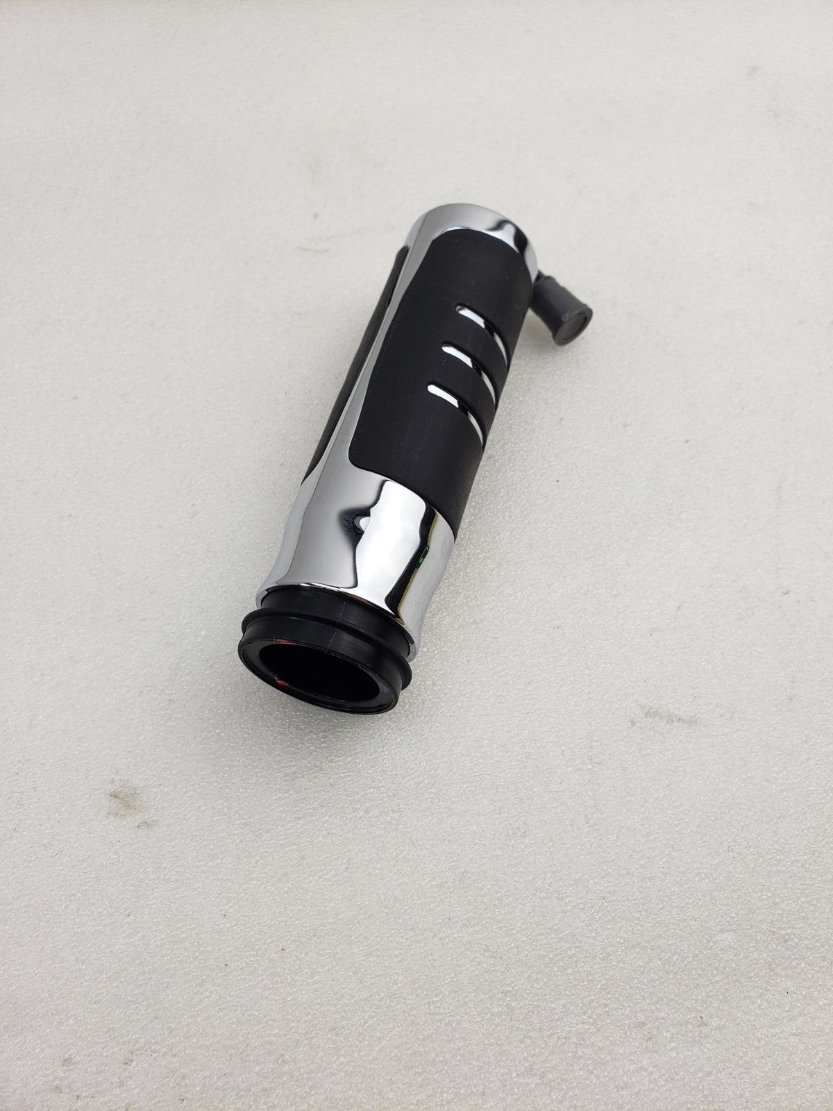 Genuine OEM Harley-Davidson 56100050 RH Streamliner Heated Hand Grip7