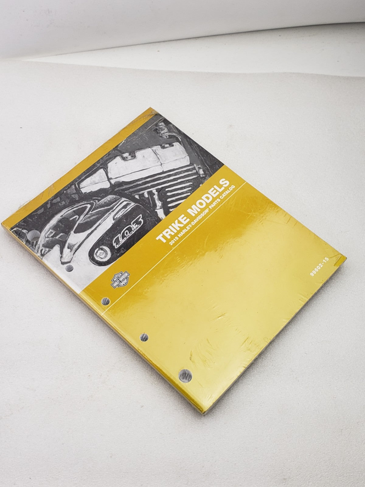 Genuine OEM Harley-Davidson 99602-15 Parts Catalog for 2015 Trike Models7