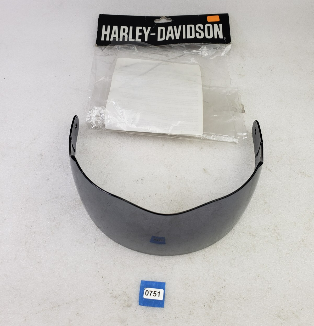 Harley-Davidson 98212-10V Replacement Sun Shield Dark Smoke OEM for 1/2 Helmets0