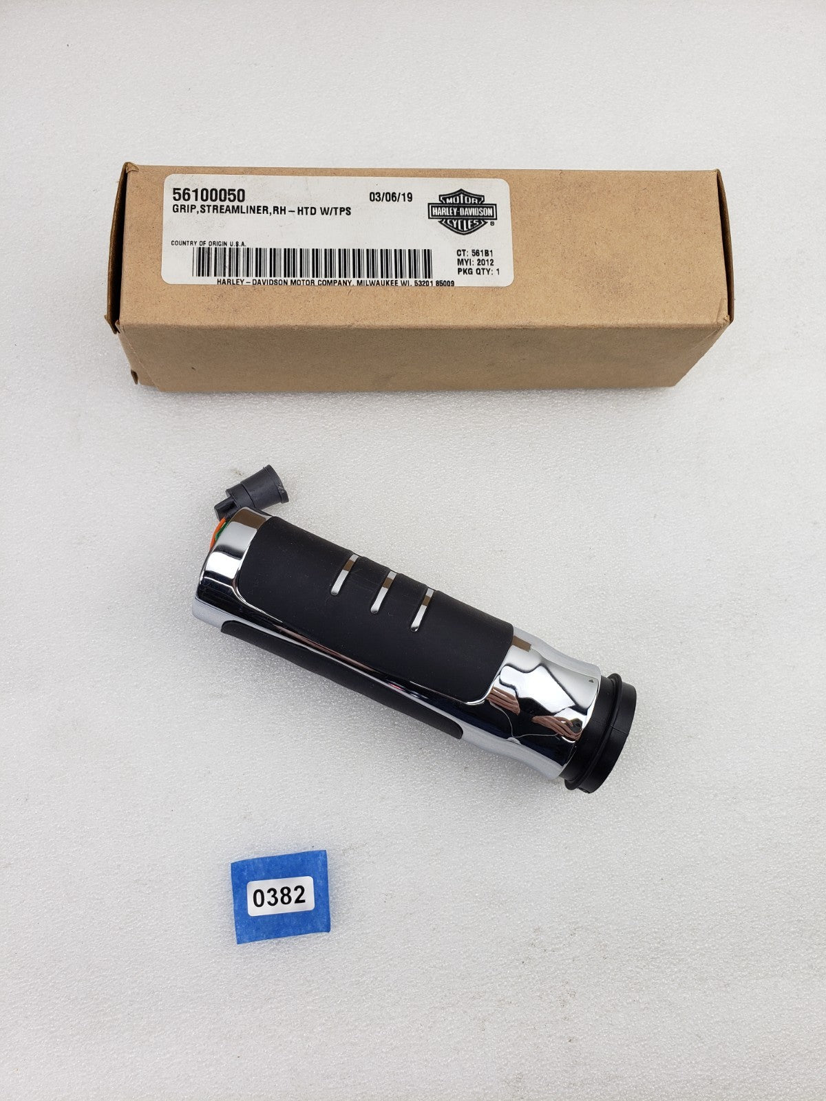 Genuine OEM Harley-Davidson 56100050 RH Streamliner Heated Hand Grip0