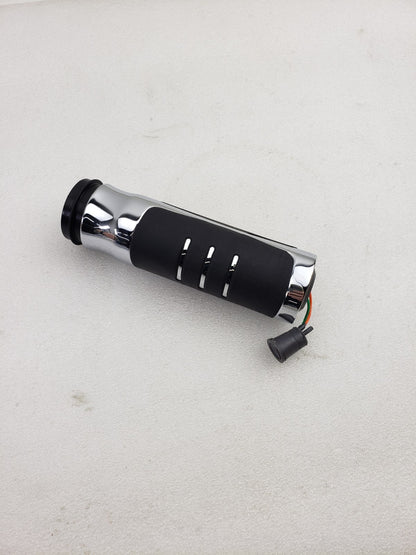 Genuine OEM Harley-Davidson 56100050 RH Streamliner Heated Hand Grip5