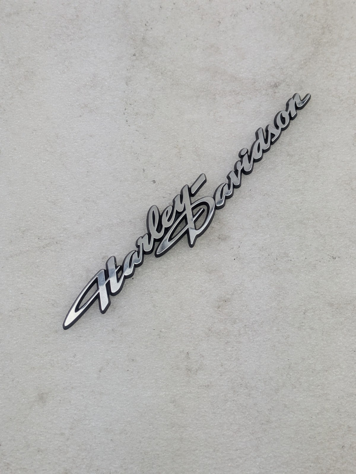 Genuine OEM Harley-Davidson Tri-Glide Trike Trunk Emblem Script Stick On1