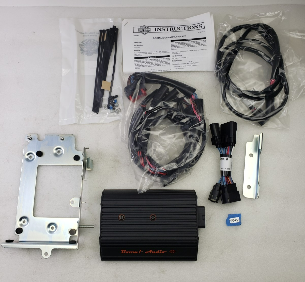 Harley 76000278 Fairing-Mounted Amplifier Kit for 14-Up Electra/Street/Tri Glide0