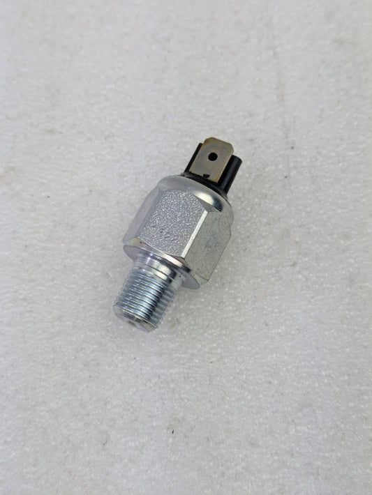 OEM Genuine Harley-Davidson Rear Brake Lamp Switch 91500011 / 72023-51E1