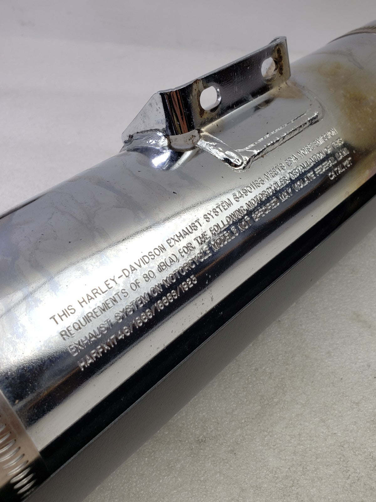 Harley 64901186 Blunt Cut Slip on Exhaust Mufflers for 18 22 Softail Models4