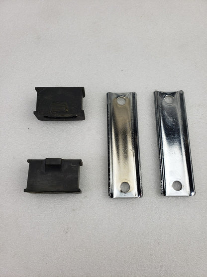 Genuine Harley Davidson Touring Muffler Bracket Set Pair 65723 85 / 65724 85A4