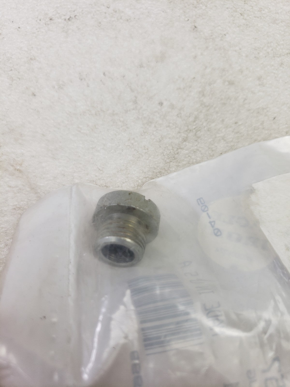Harley-Davidson 657 Tappet Oil Screen Plug OEM for 70-80 Big Twin2