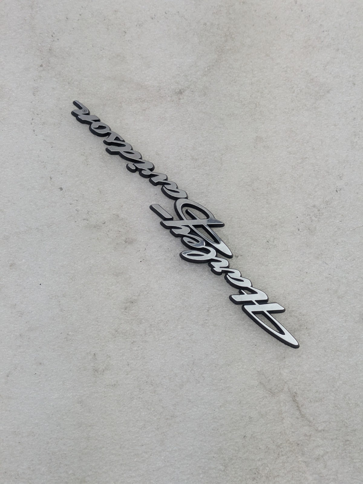 Genuine OEM Harley-Davidson Tri-Glide Trike Trunk Emblem Script Stick On2